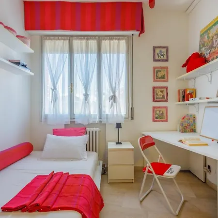 Design Dwelling Near Policlinico & Centre Apartmán