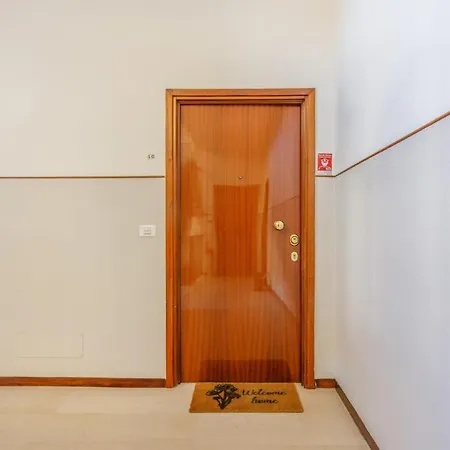 Design Dwelling Near Policlinico & Centre Modena